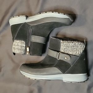 Eddie Bauer Ellen Winter Boots Sz 8  Black Suede Leather Sweater Ankle Bootie